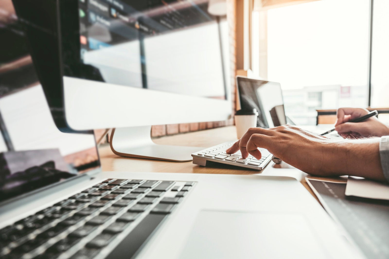 4 Reasons to Use Recruiting Technology