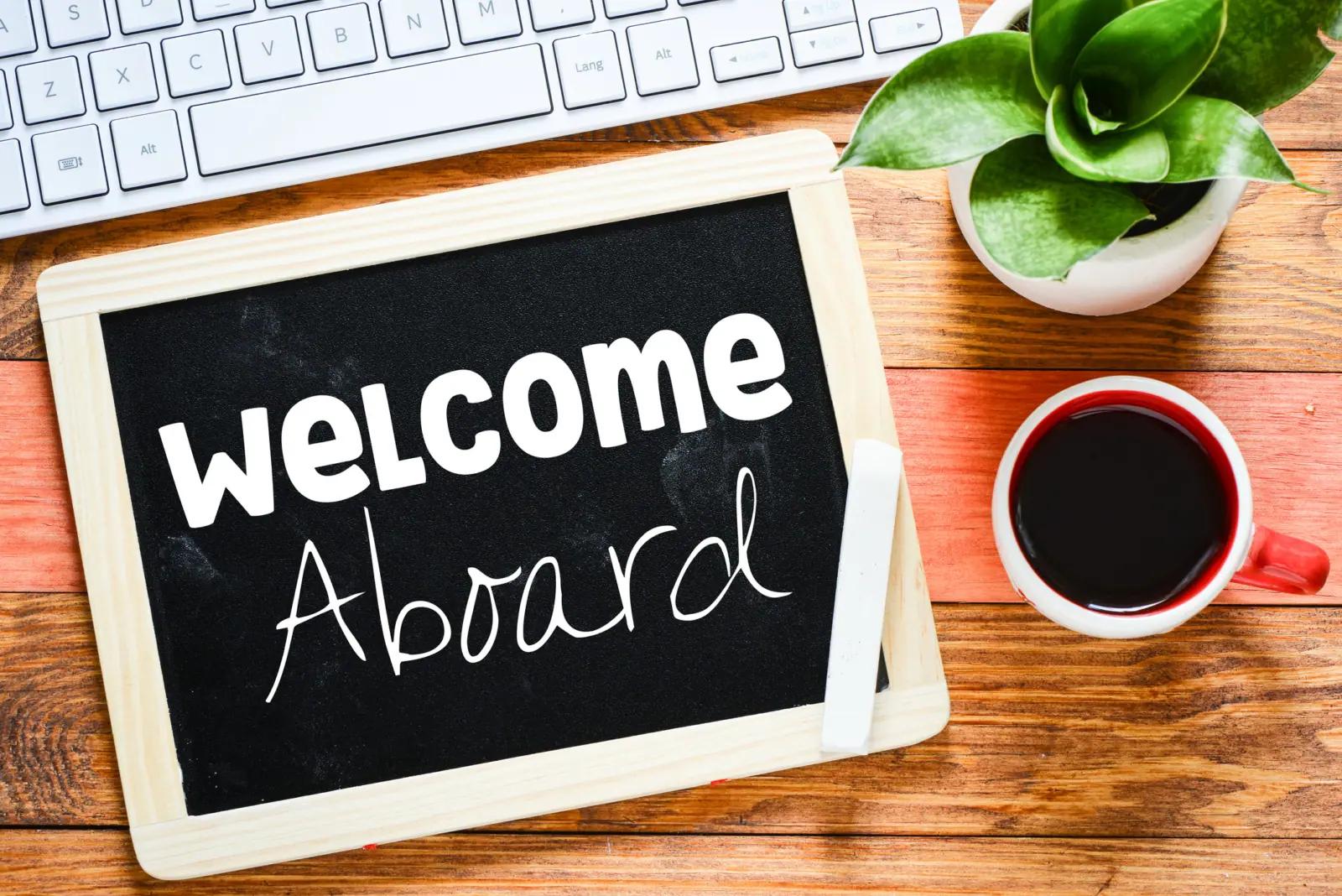 6 Creative Ways to Welcome a New Hire