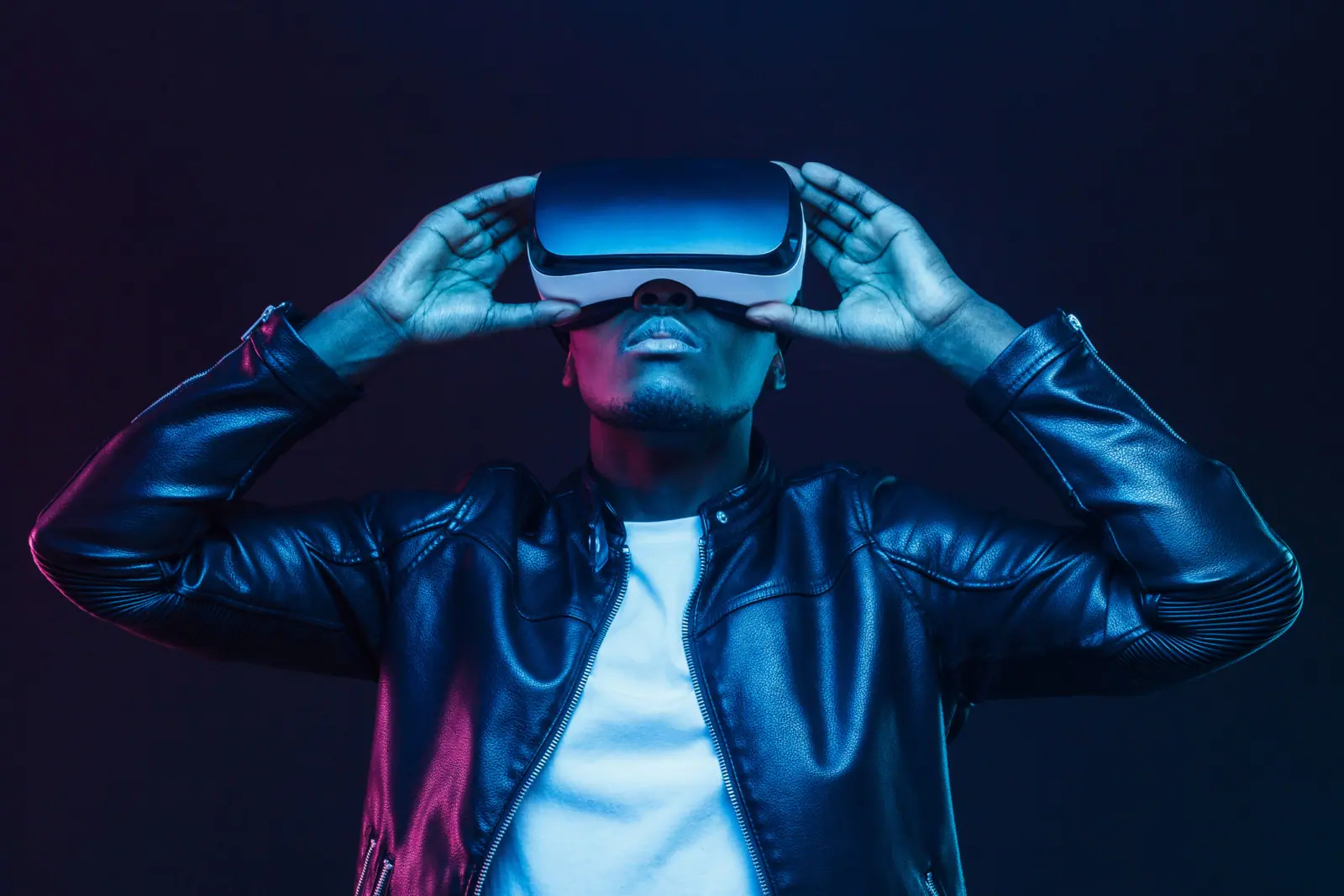 How to Embrace VR and AI in Your 2020 Recruiting Strategy