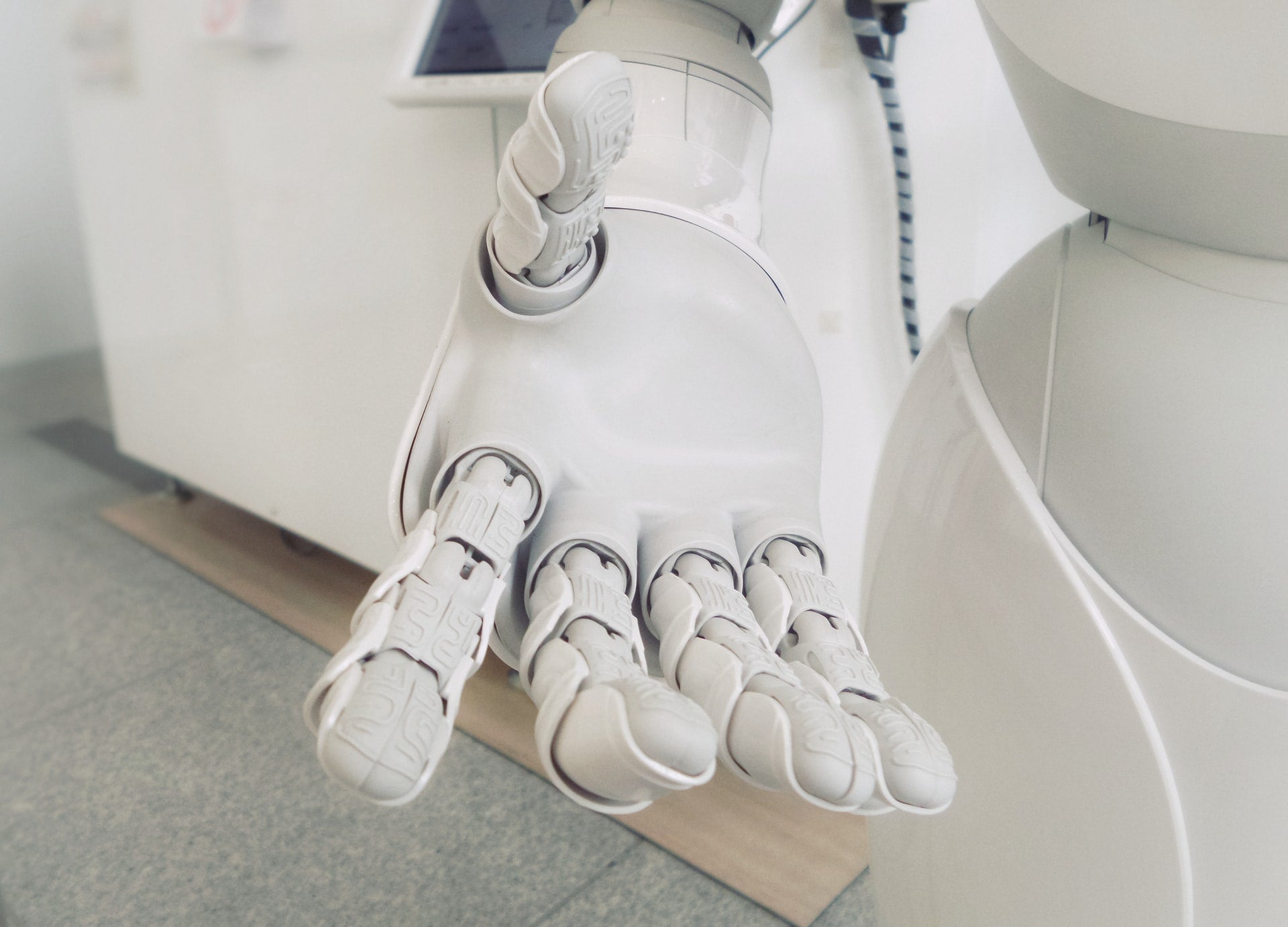 Four Ways to Evaluate AI and Automation Recruiting Software