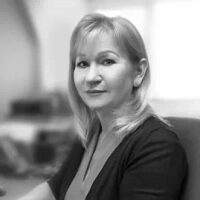 Susan Andrews Featured (2)